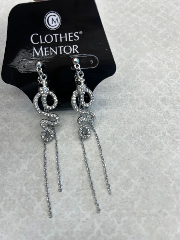 clip-on earrings for women -Earrings Dangle/drop By Clothes Mentor