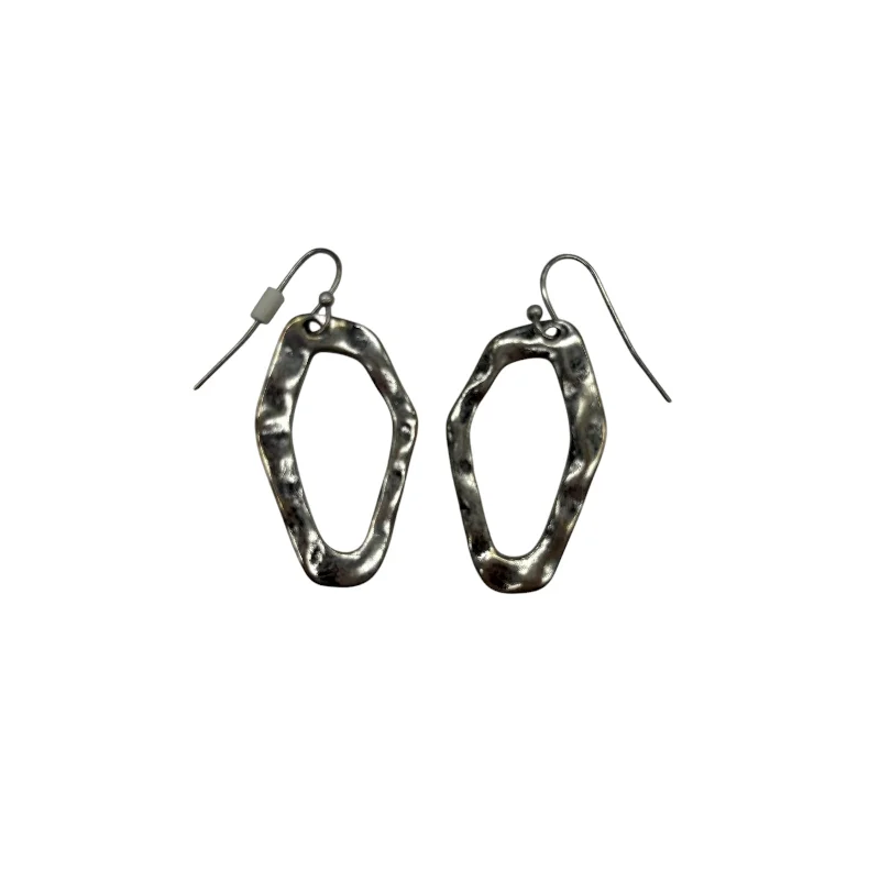 women's gold earrings -Earrings Dangle/Drop By Clothes Mentor In Silver