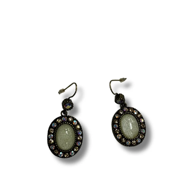 elegant gemstone earrings -Earrings Dangle/drop By Clothes Mentor, Size: 02 Piece Set