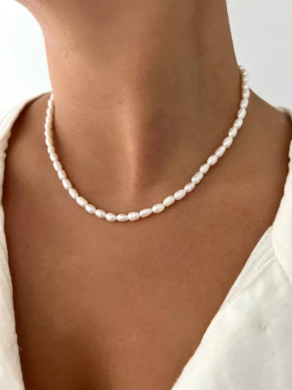 elegant necklaces for women -PEARLA NECKLACE