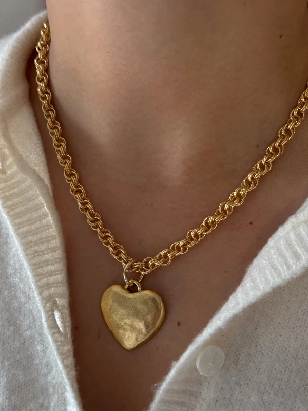 simple necklaces for women -BELLA HEART NECKLACE